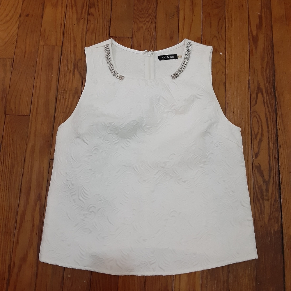 Do & Be White Brocade Sleeveless Blouse
